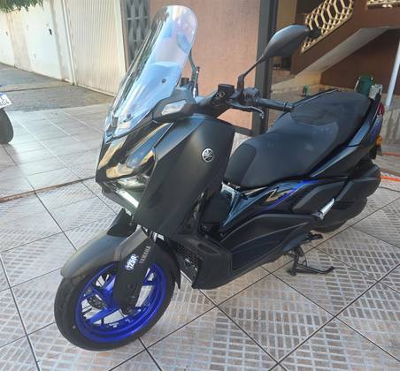 YAMAHA XMAX 300 CONNECTED ABS YAMAHA XMAX 300 CONNECTED ABS